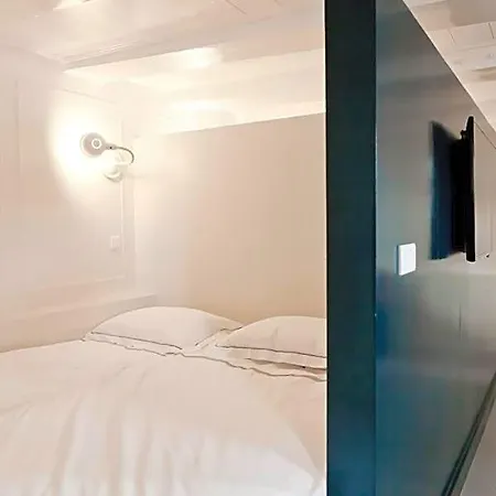 Luna's Hideaway Guest house