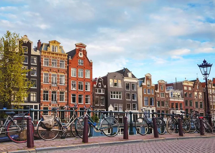 Luna's Hideaway 3* Amszterdam